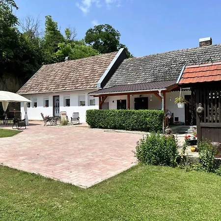 Holiday home In Koetcse - Suedtransdanubien 53934